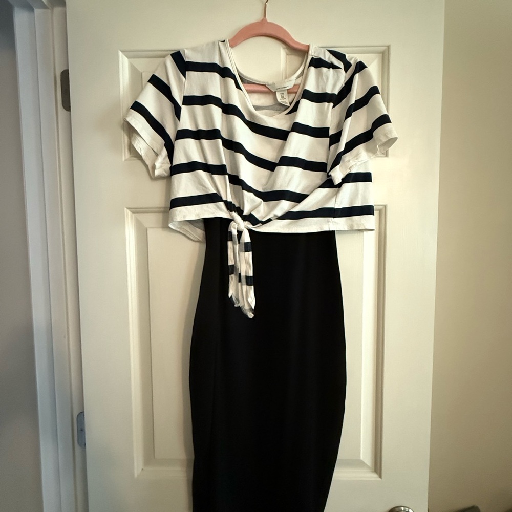 H&M Black and White Maternity Top
